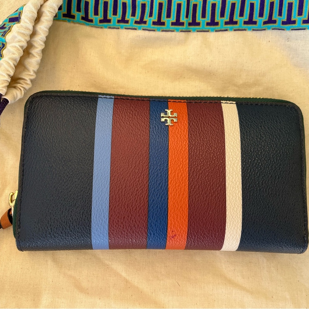 Tory Burch Kerrington Striped Trio - Picture 7 of 14